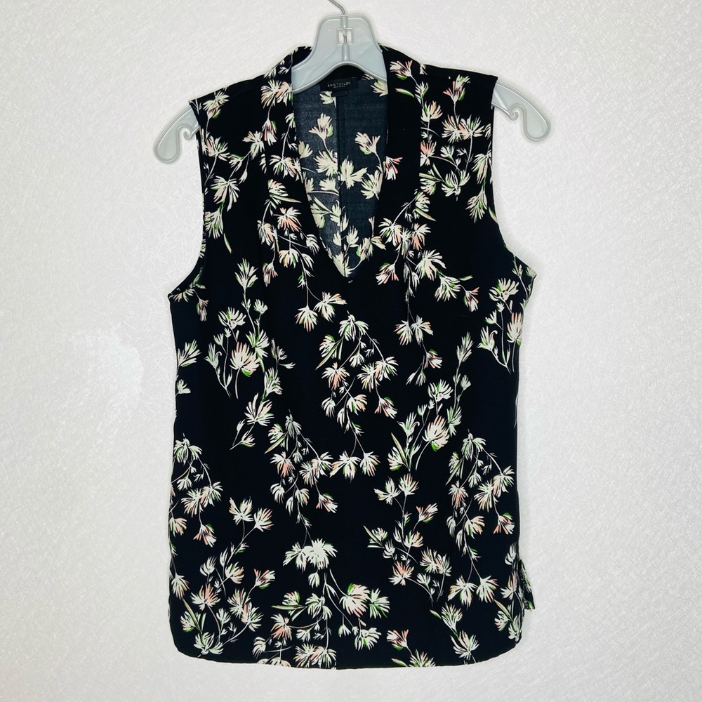 Ann Taylor Floral Sleeveless Top